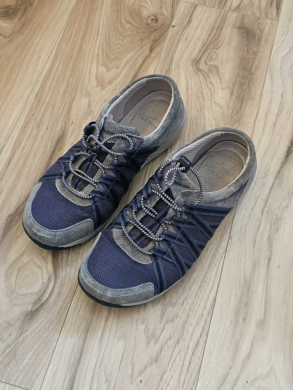 Dansko Harlyn Slip-On Leather  Blue & Gray  Size 39 W  (8.5-9) W Shoes